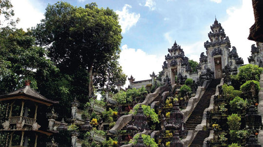 Pura Besakih, Uluwatu, Goa Lawah: 3 of Bali's Holiest Temples