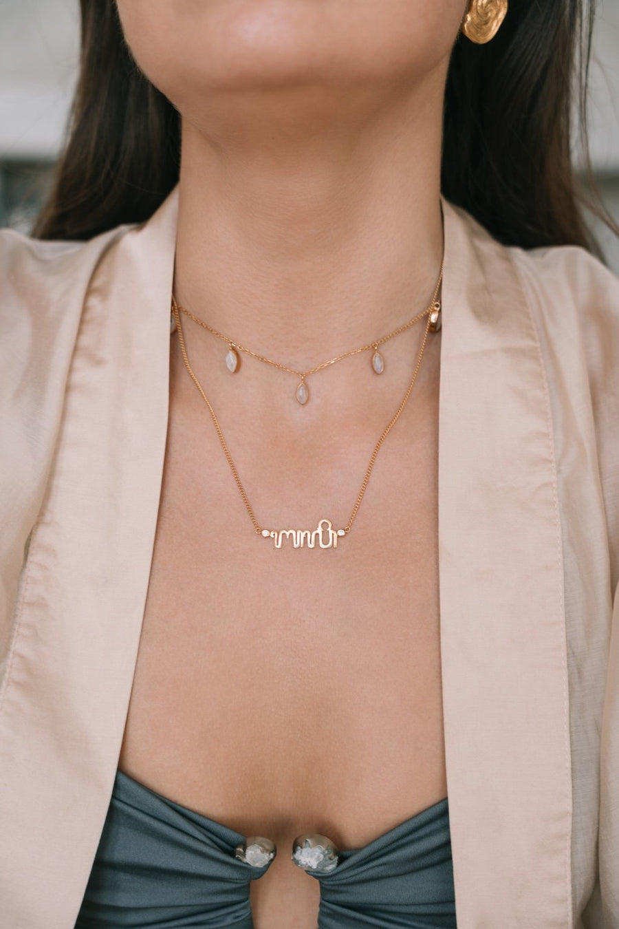 Moonstone Chocker